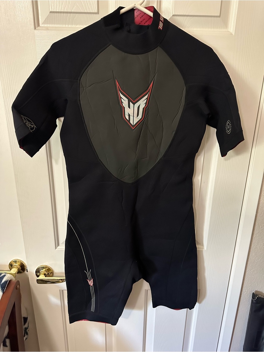HO Sports Men's Shorty Wetsuit Black/Red Size XL MPN